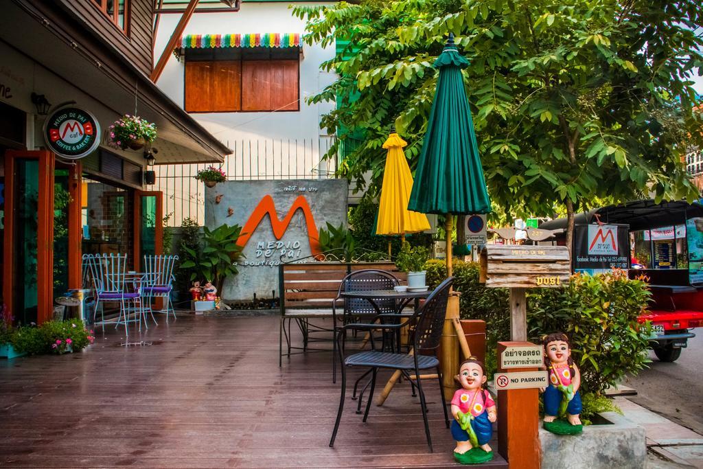Medio De Hotel