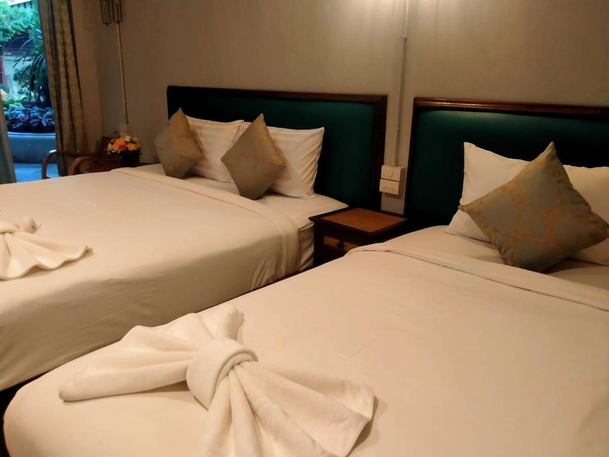 Medio De Hotel