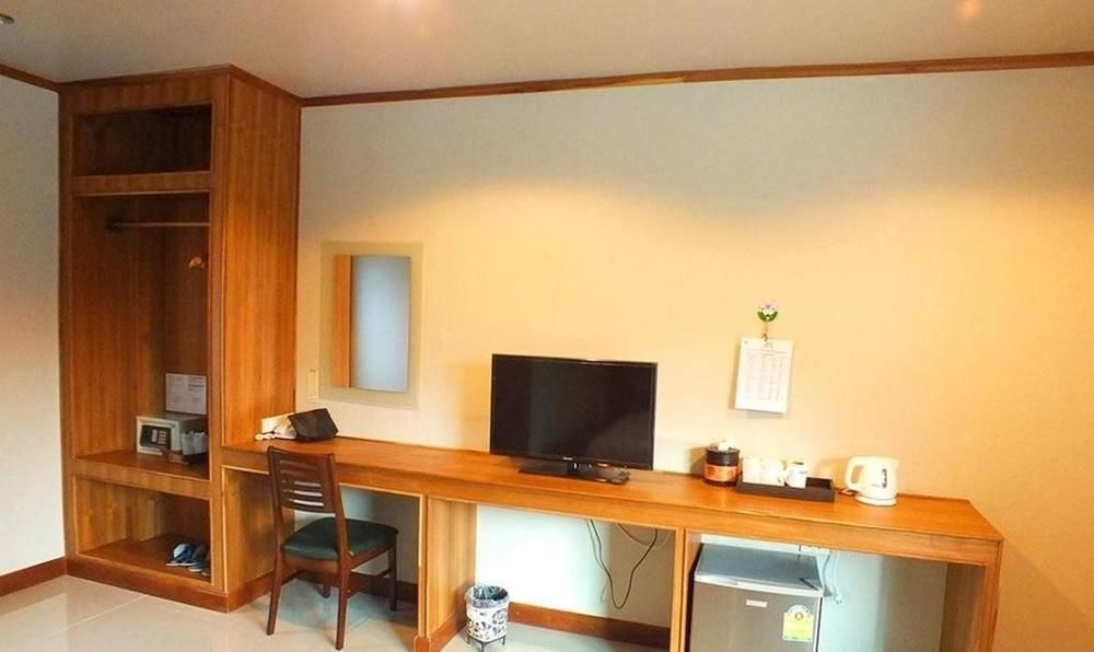 Hotel Medio De 3*