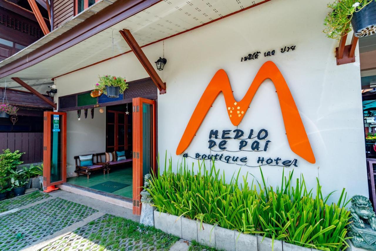 Medio De Hotel